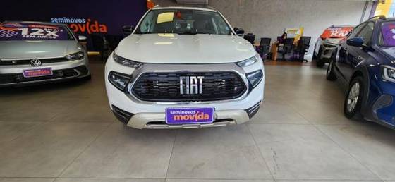 FIAT TORO 2.0 16V TURBO DIESEL VOLCANO 4WD AT9 FIAT TORO 2.0 16V TURBO DIESEL VOLCANO 4WD AT9